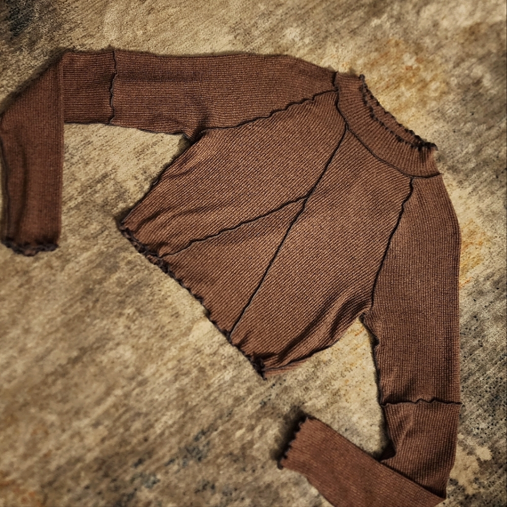 ** 2/$25 ** Tilly's RSQ Brand Knit Long Sleeve Crop Top